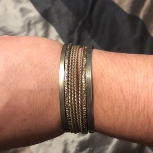 Metal bracelet gold